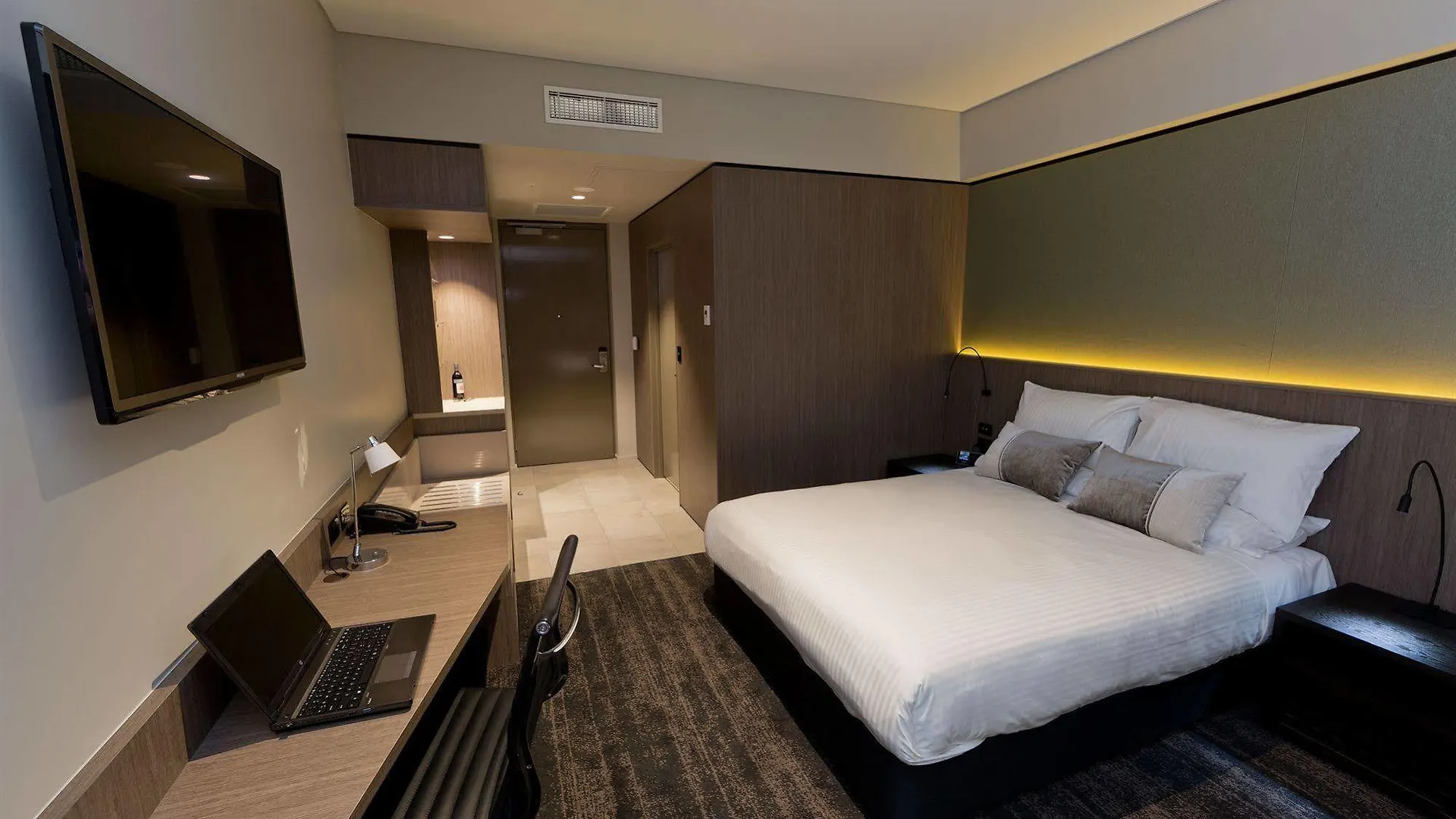 The Glen Hotel And Suites Rochedale