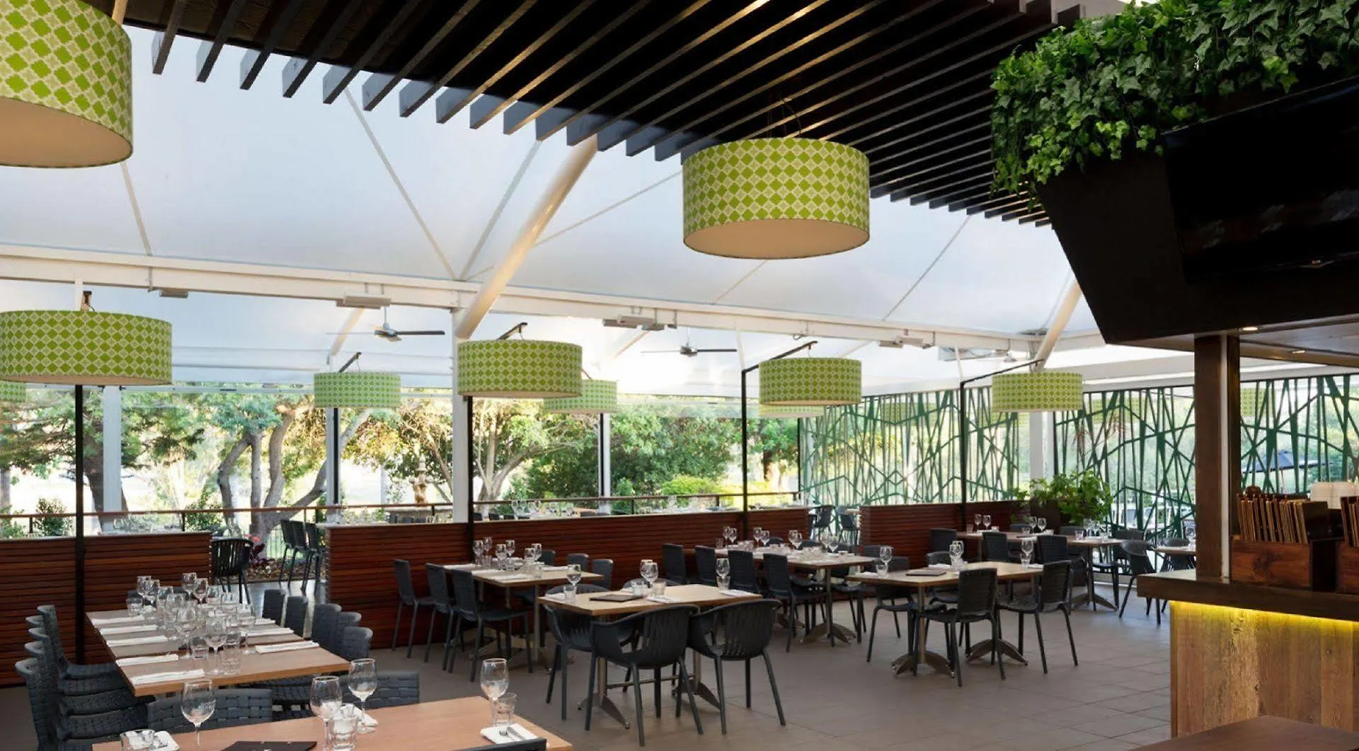 The Glen Hotel And Suites Rochedale