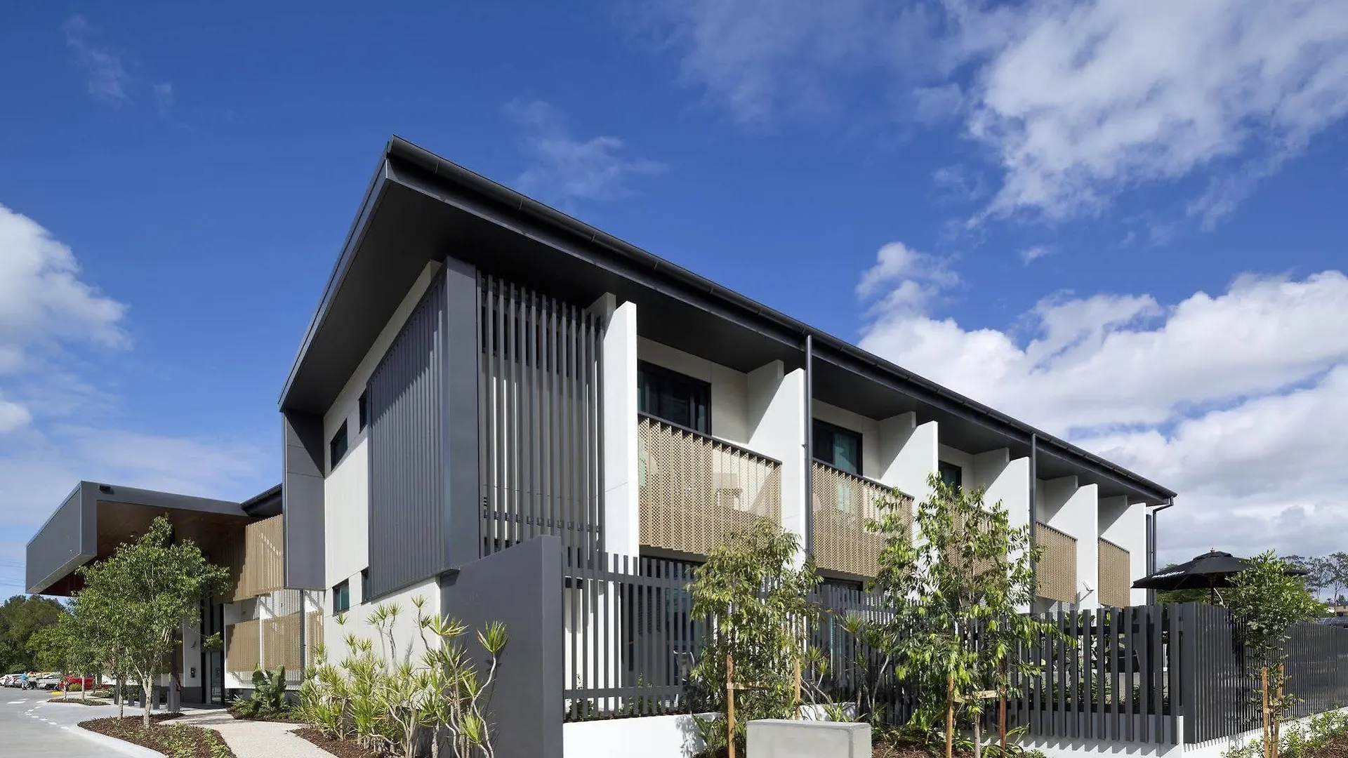 The Glen Hotel And Suites Rochedale 4*,  Australia