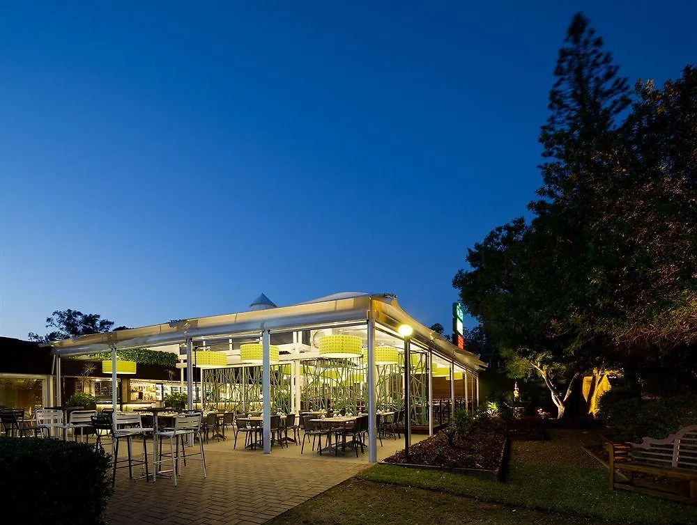 The Glen Hotel And Suites Rochedale 4*,  Austrálie